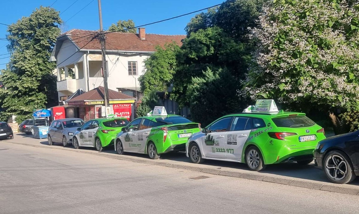 Prvi Taxi Žitoradja vozilo 3